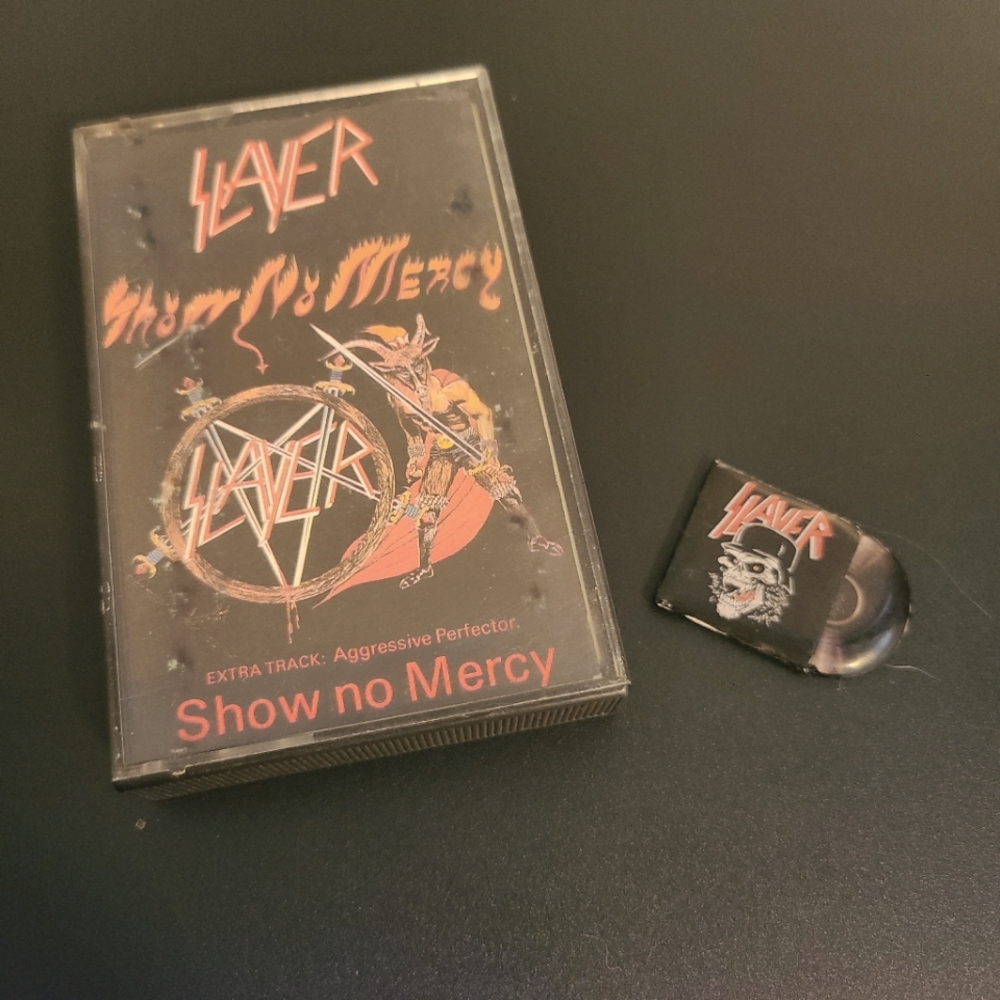 Slayer cassette tape Show No Mercy and mini vinyl magnet